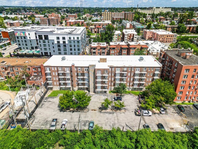Building Photo - 5630 Pershing Ave