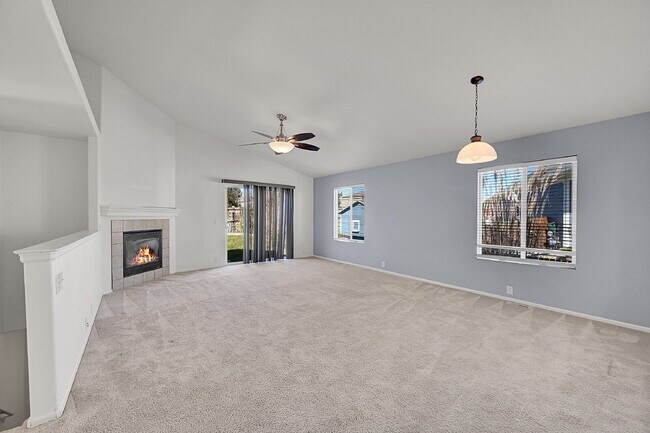 Building Photo - $2,300.00 - 3 Bedrooms, 2 Bathrooms, Single Family Home in Thornton with Cozy Fireplace!