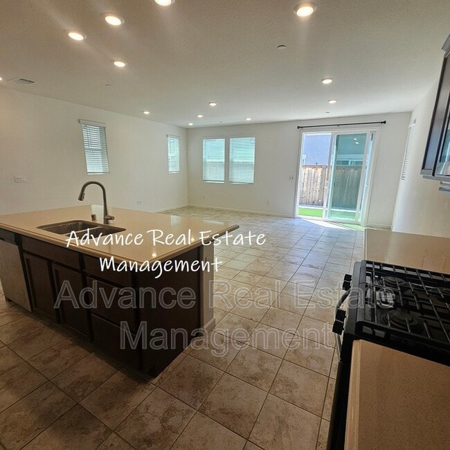 Building Photo - 8862 Sheldon Terrace Ln