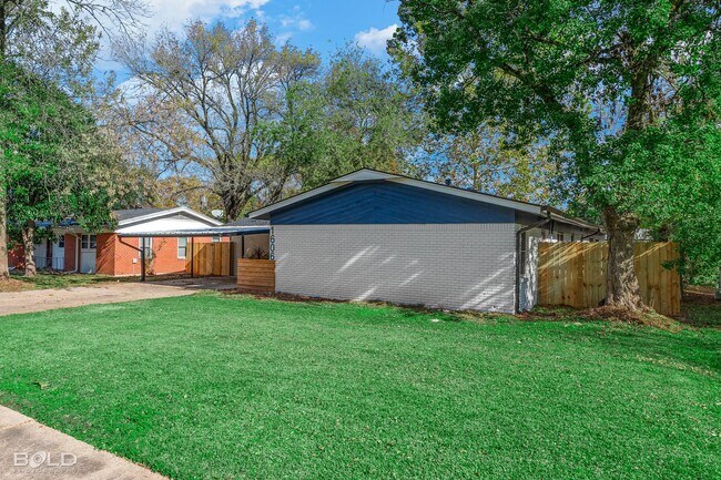 Building Photo - 1606 Joy Dr