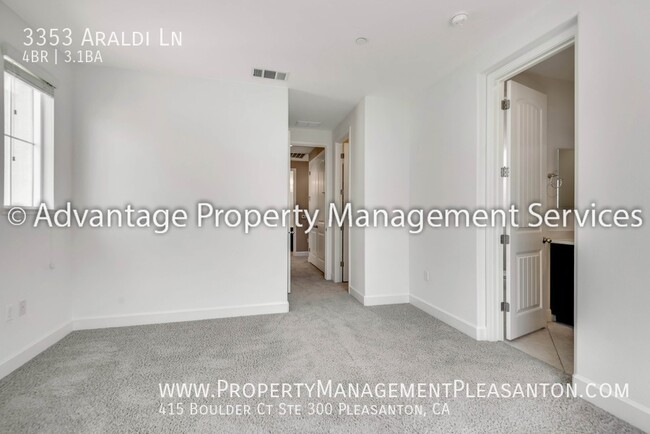 Building Photo - 3353 Araldi Ln