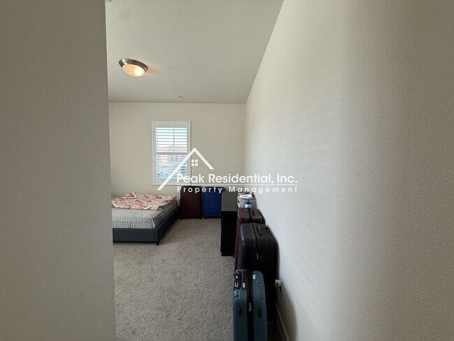 Building Photo - 3535 Heron Ct