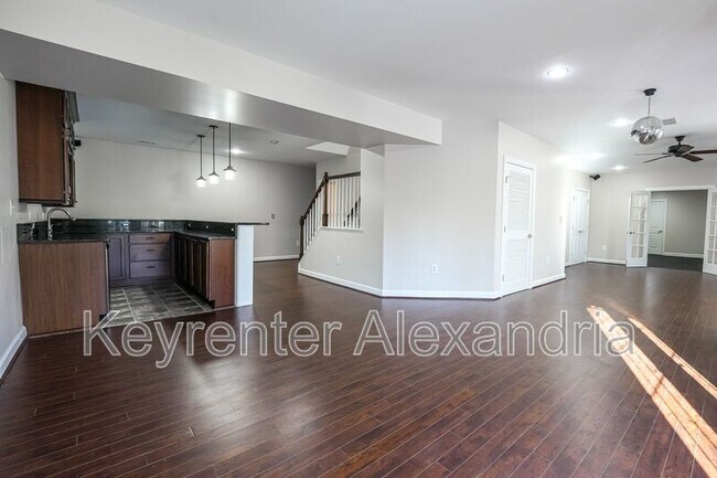 Building Photo - 13568 Heritage Farms Dr