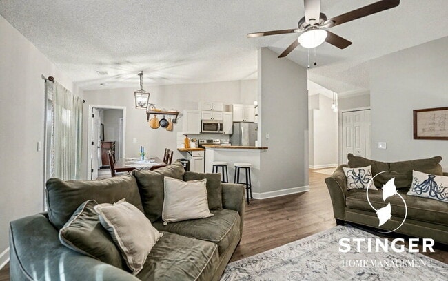 Building Photo - 36 Brindlewood Dr