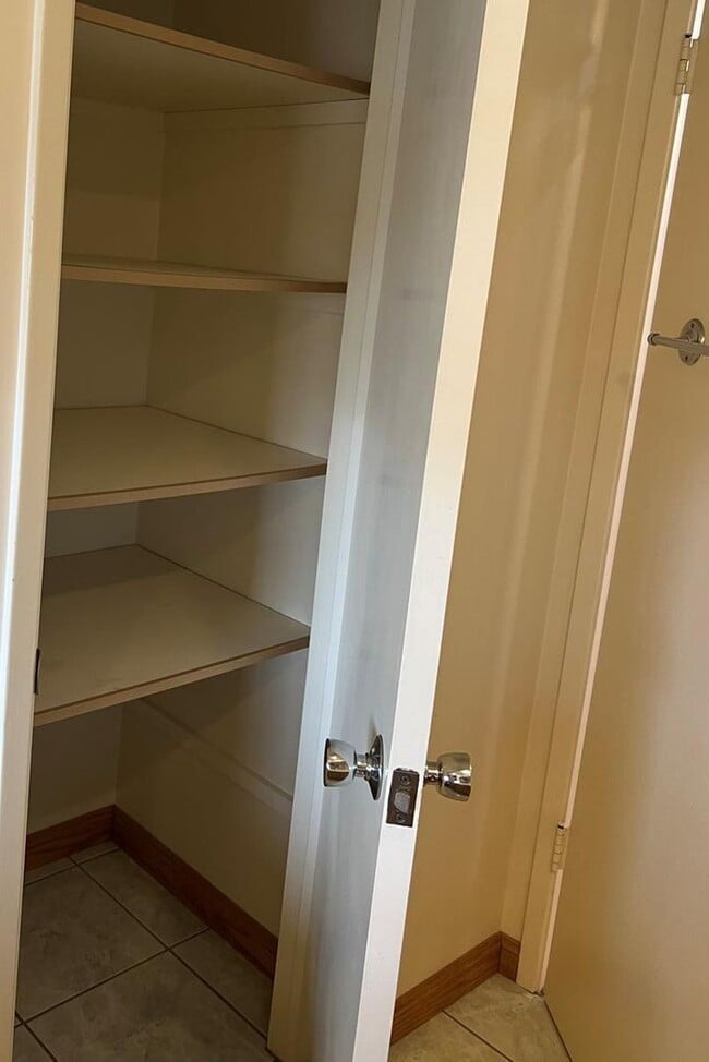 Building Photo - Elegant Executive Home Westborough SSF  5 ...