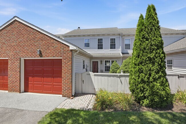 Building Photo - 106 Spring Ridge Ct