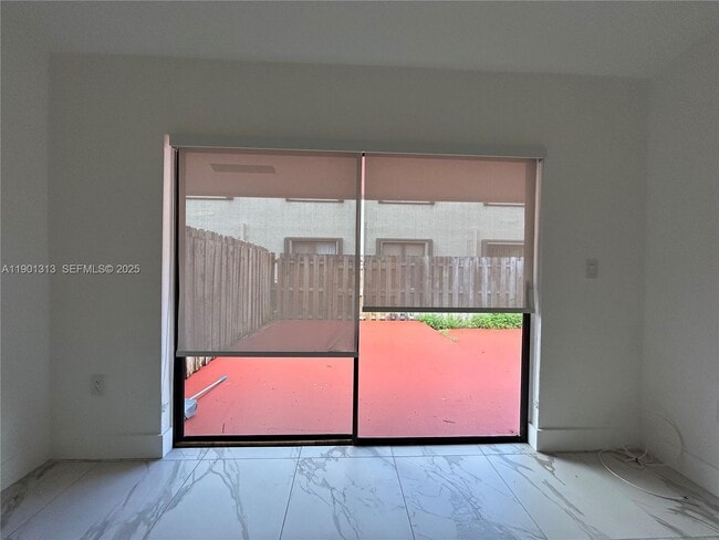 Building Photo - 5214 W 24th Way