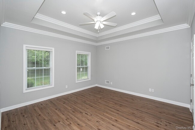 Building Photo - 37 Oakridge Cir