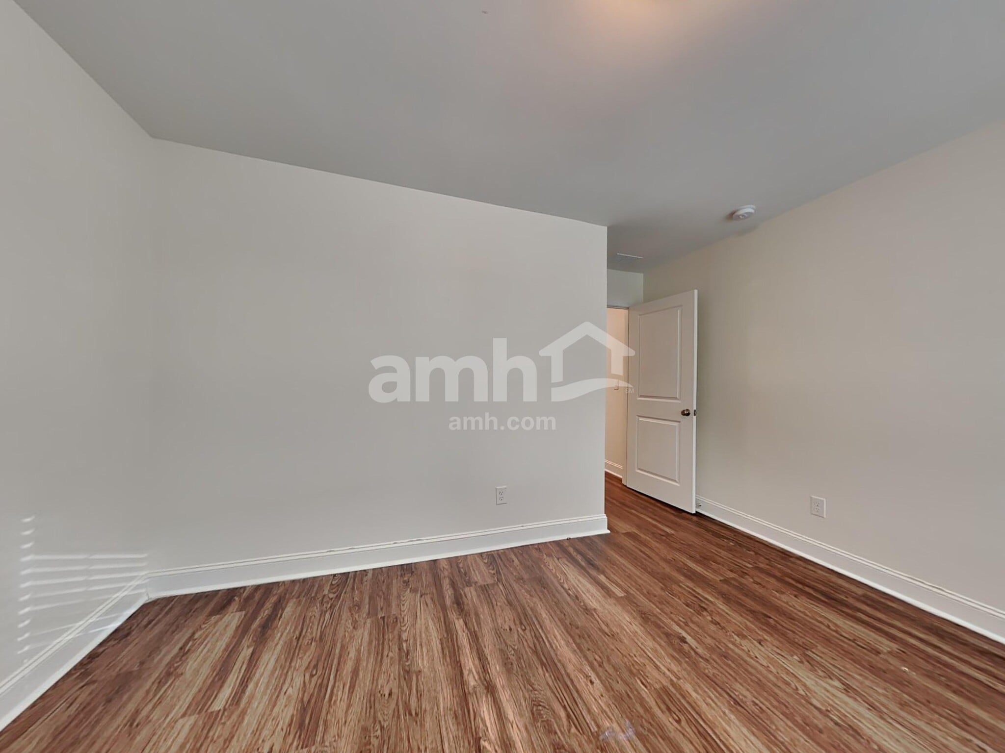 Building Photo - 334 Azore Way