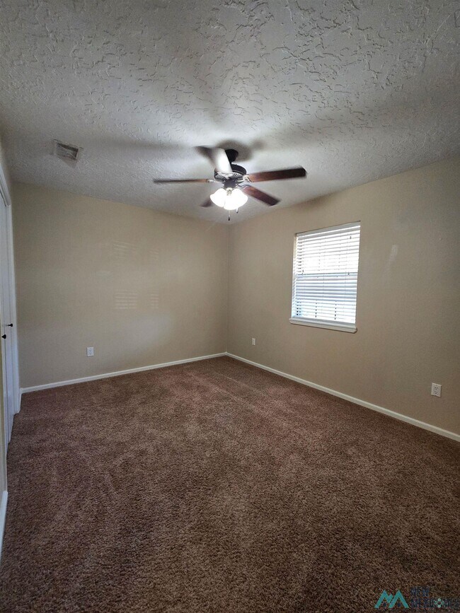 Building Photo - 309 Chanticleer Pl