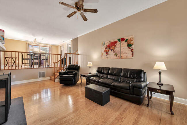 Tons of light, ceiling fan - 1500 Cambridge Dr