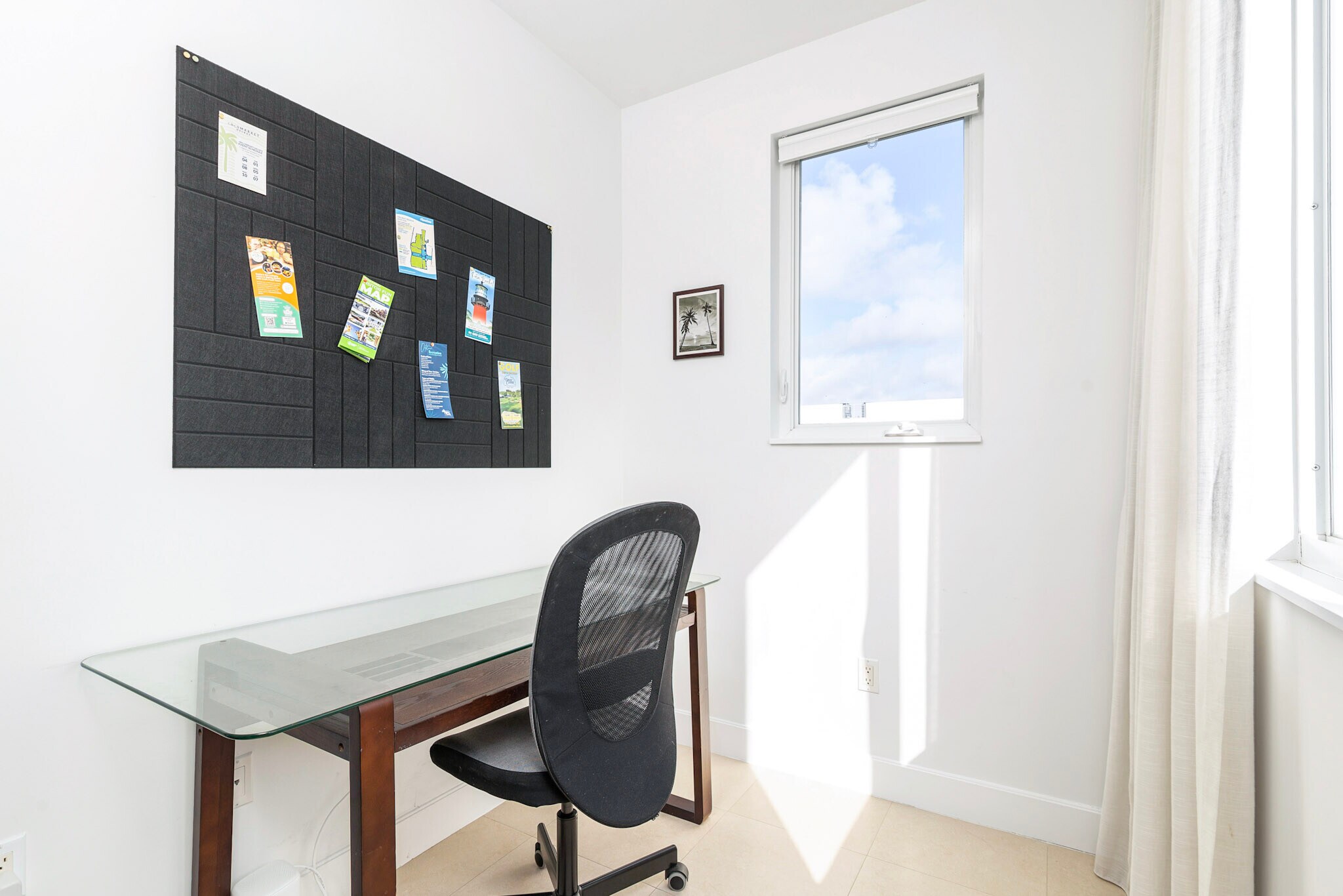 Building Photo - 111 SE 2nd St