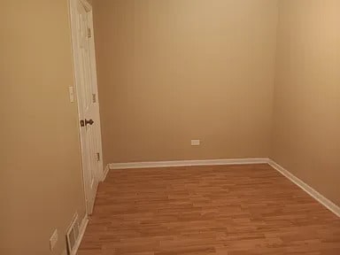 Building Photo - 5005 W Chicago Ave