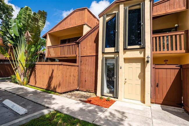 Building Photo - 6211 SW 116th Pl