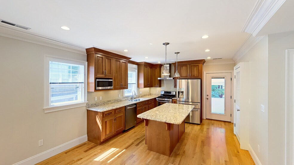 Primary Photo - 7 Acron Rd