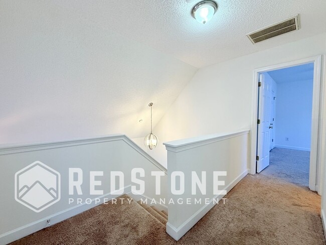 Building Photo - 131 Hoskins Cir