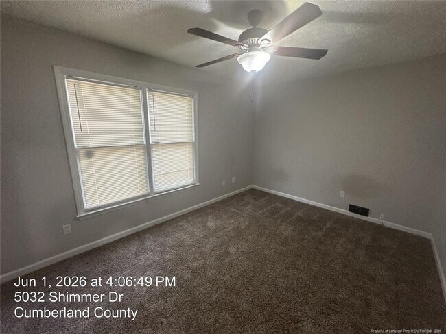 Building Photo - 5032 Shimmer Dr