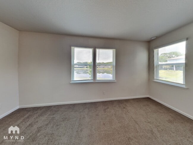 Building Photo - 2880 Alpin Dr