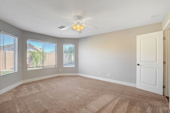 Building Photo - Incredible Single Story Southern Highlands...