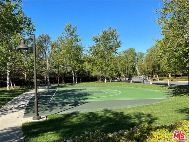 Building Photo - 72 Capricorn