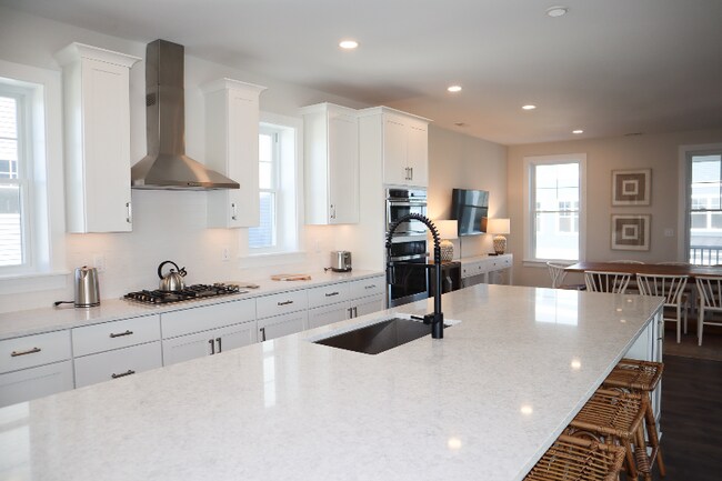 Building Photo - 38893 Verandah Bay Drive