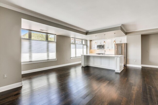 Building Photo - Gorgeous 2/2 with luxurious Lobby Level Condo in Hampden Row