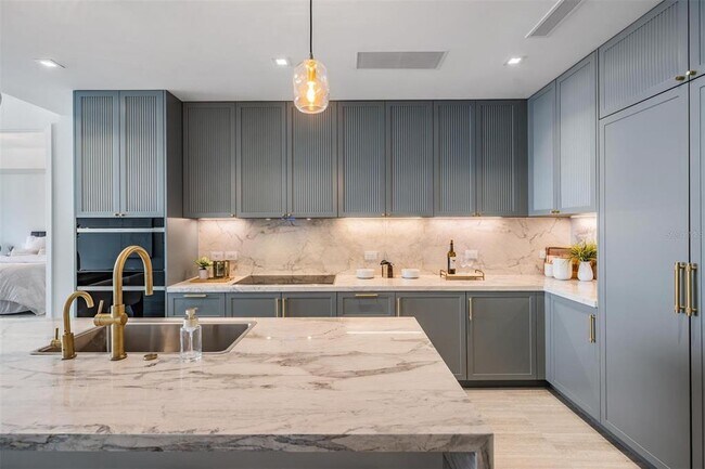 Building Photo - 3015 S Ysabella Ave