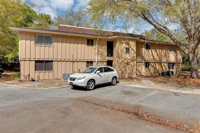 Building Photo - 507 NW 39th Rd