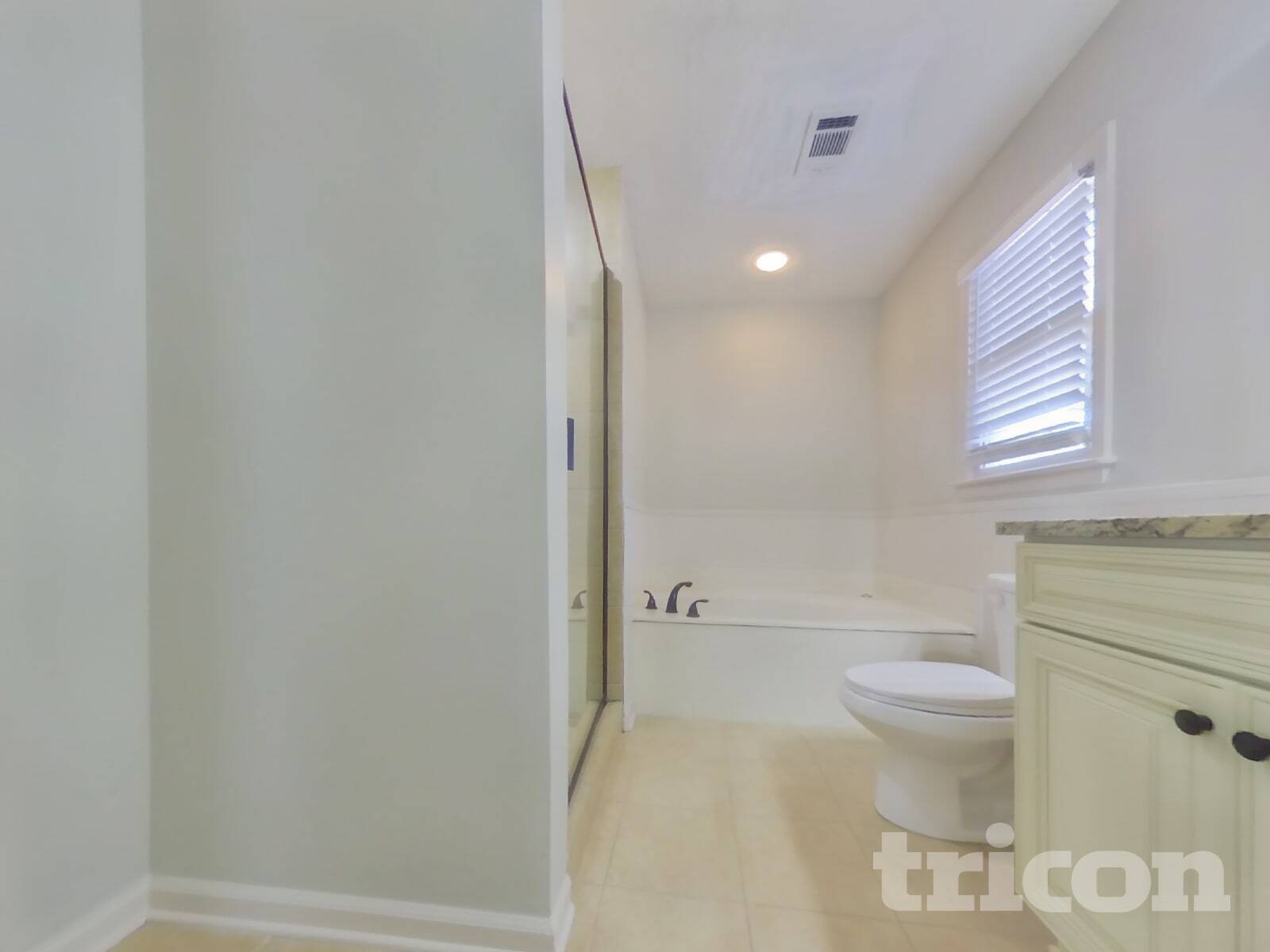 Building Photo - 117 Jay Wood Dr