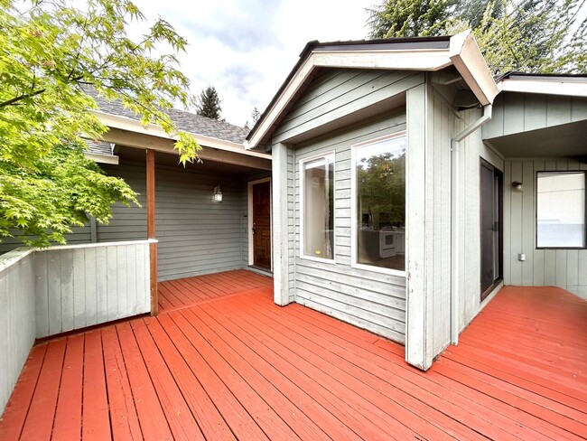 Building Photo - Serene 3 Bed, 2 Bath Gem!