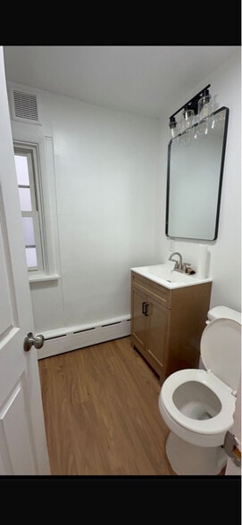 Building Photo - 126 Birch St