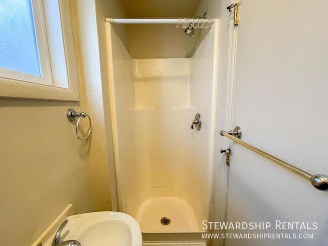 Building Photo - 1793 Patterson Alley