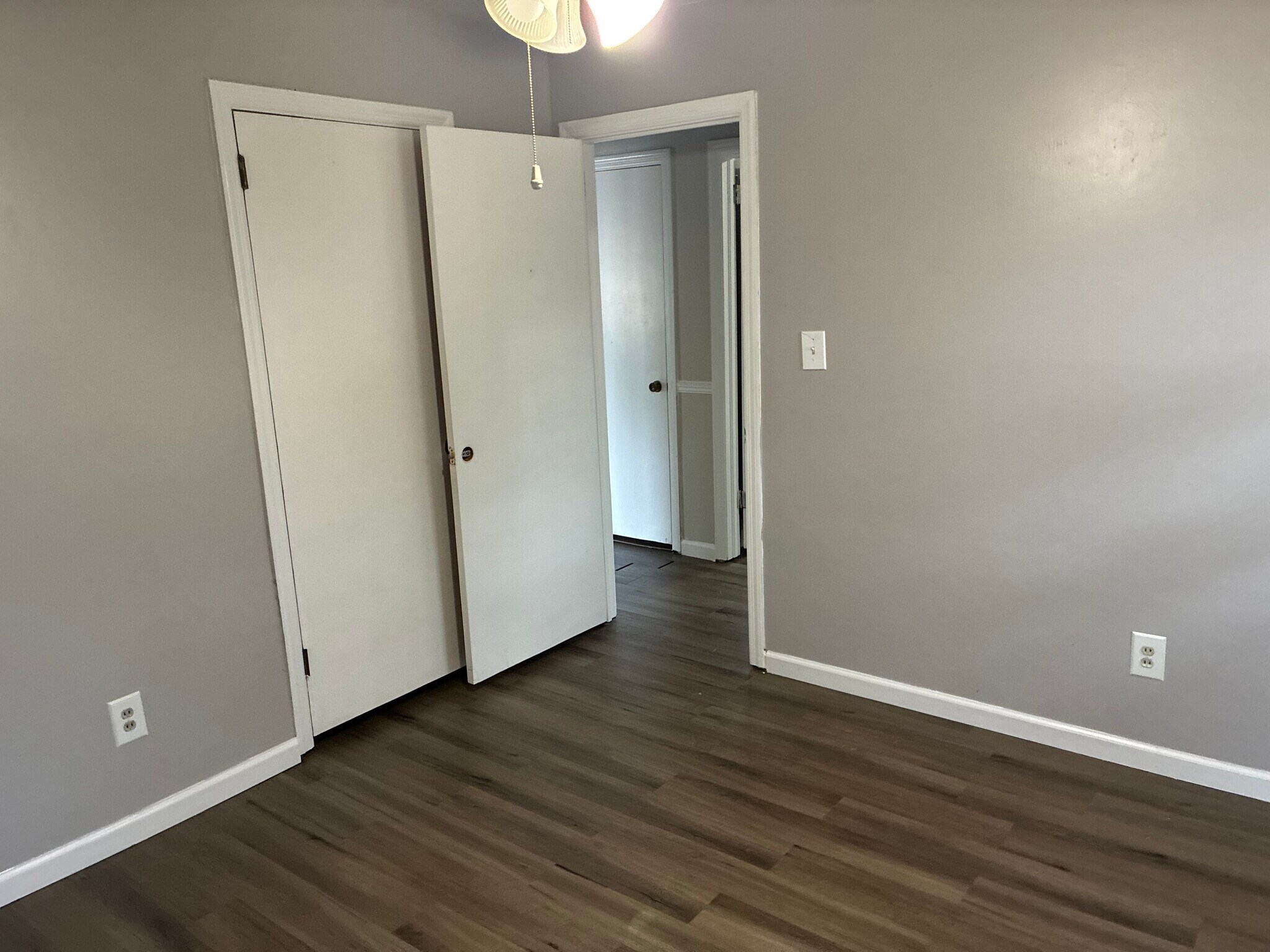 Building Photo - Room in House on Batiste Garden Cir