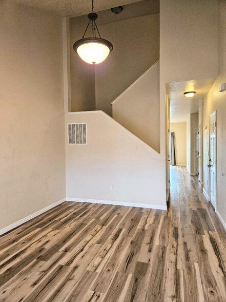 Building Photo - 21 Mangum Cir