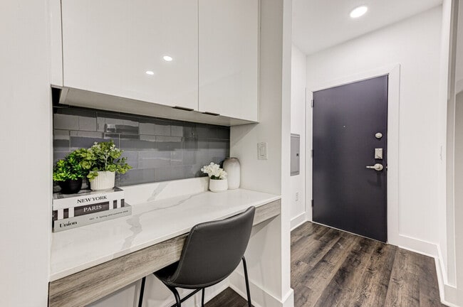 Building Photo - 1812 U.S. 19-SI ID1460735P