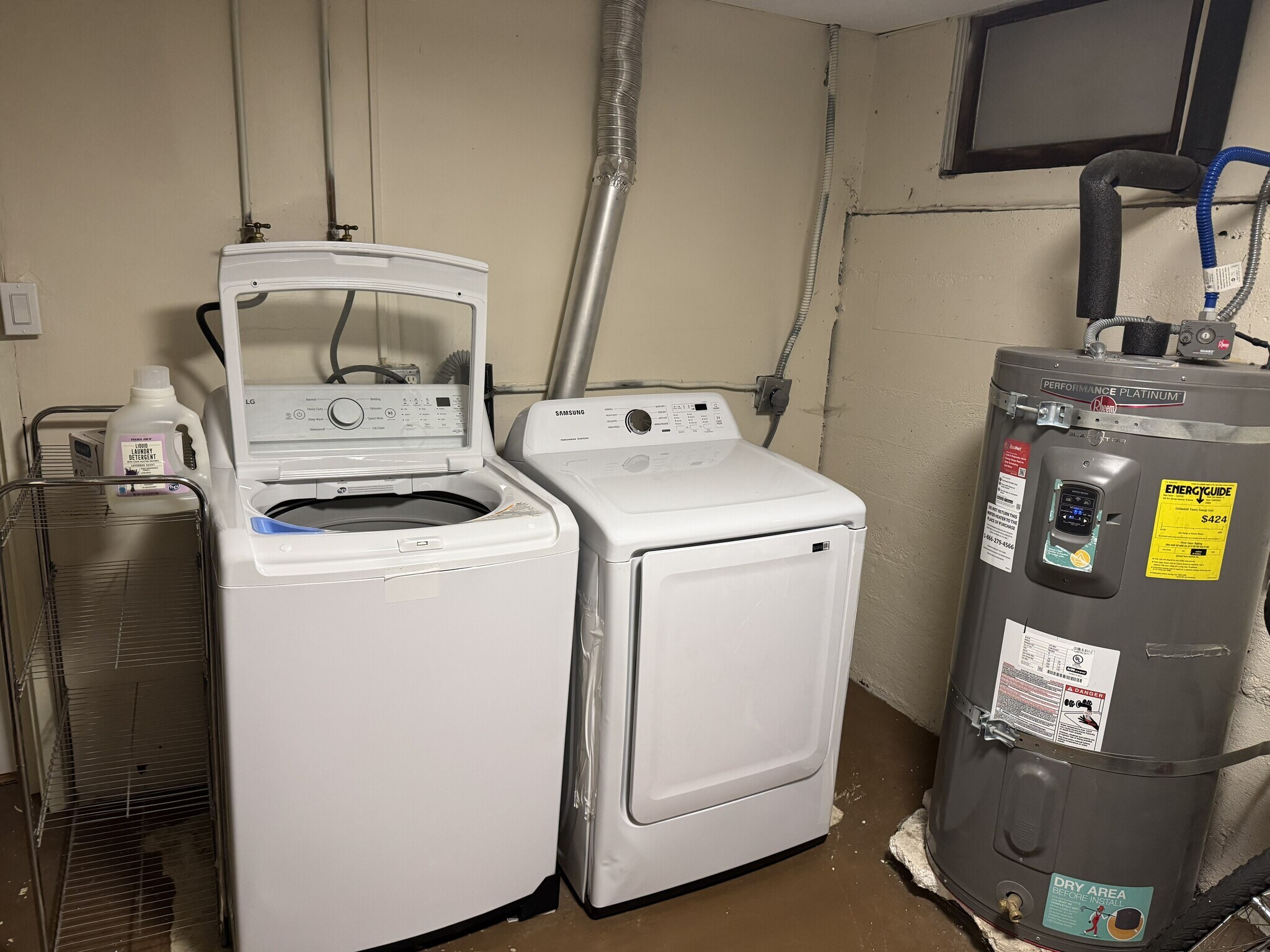 On-site Shared Washer Dryer - 2646 NW 64th St