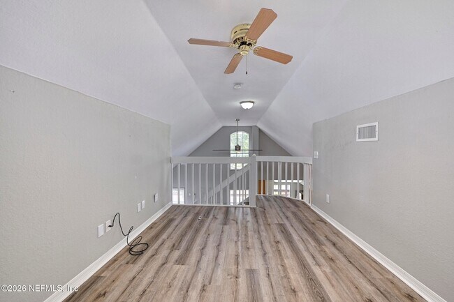 Building Photo - 13703 Richmond Park Dr N