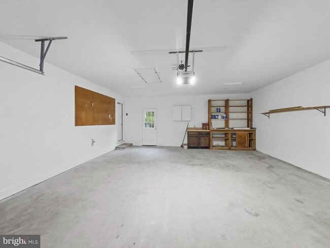 Building Photo - 10034 Chatelaine Cir