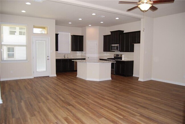 Building Photo - 2501 Meyer Cv