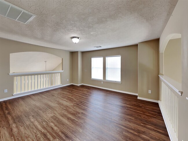 Building Photo - 19002 Bressingham Dr