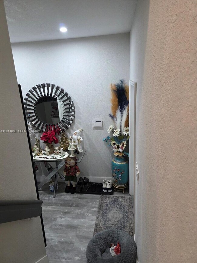 Building Photo - 4972 SW 127th Ave