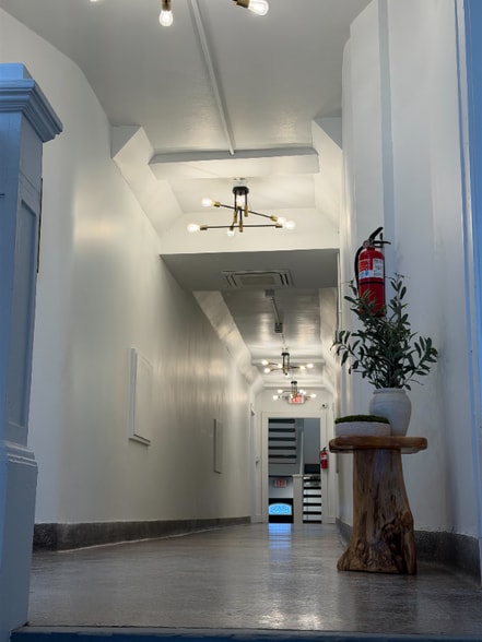 Building Photo - 1388 W 83rd St