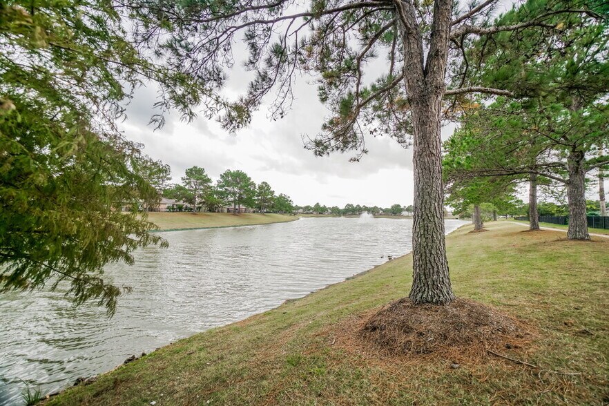 Building Photo - 16510 Timberidge Ct