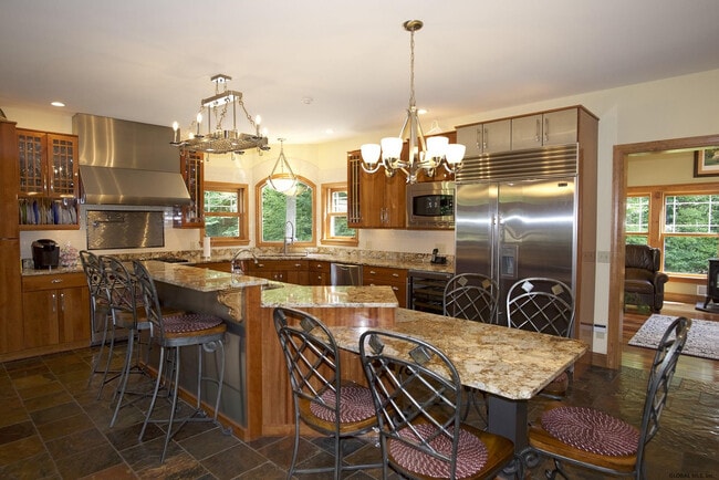 Building Photo - 32 Flat Rock Rd