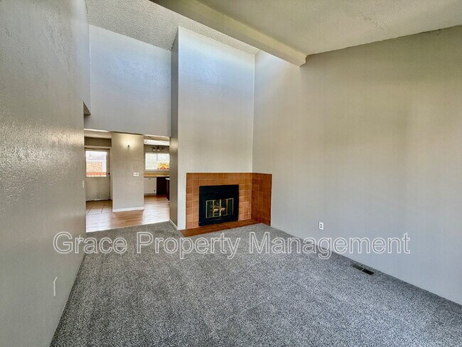 Building Photo - 8460 Decatur St