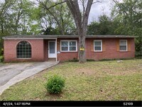 Building Photo - 2418 Adger Rd