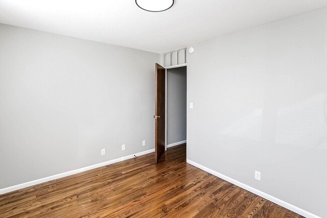 Building Photo - 4817 S 131st St