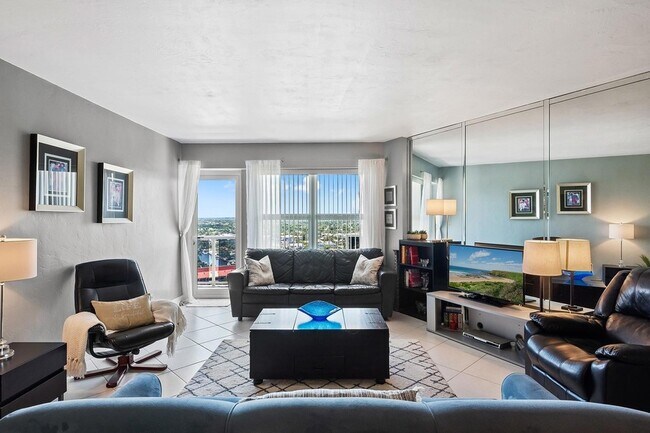 Building Photo - 3700 Galt Ocean Dr