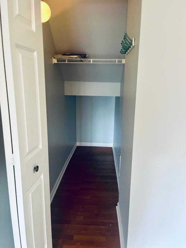 Building Photo - 2947 Rutland Cir