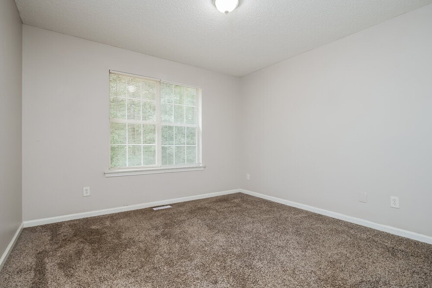 Building Photo - 134 Brookhaven Ln